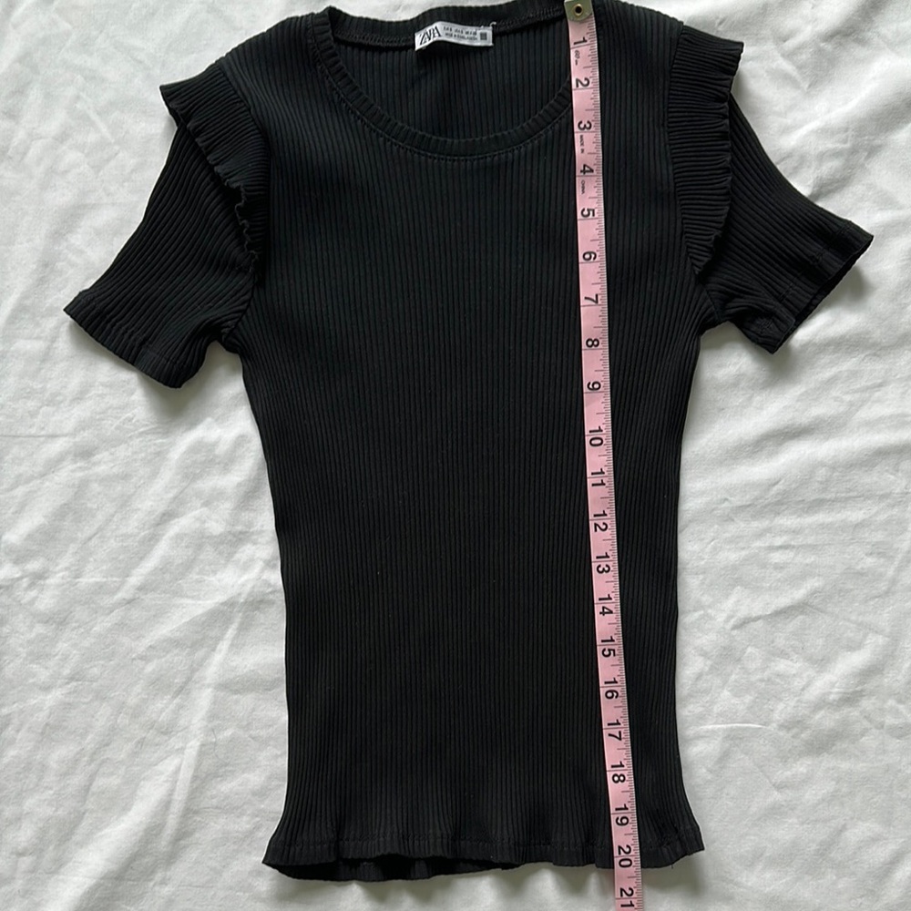 Zara Black Ruffled Sleeve Ribbed Top - Picture 2 of 7